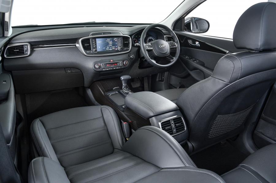 Торпедо Kia Sorento (UM) 2018 года  (ZA) (фото 35 из 40)